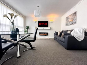 Contemporary and Cosy Birmingham Apartment- Free Parking & Wi-FI